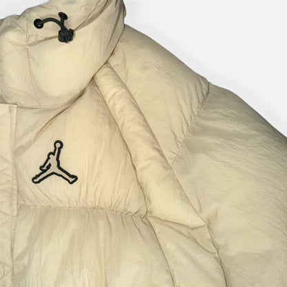 JORDAN ESSENTIAL MENS POLY PUFFER JACKET BEIGE