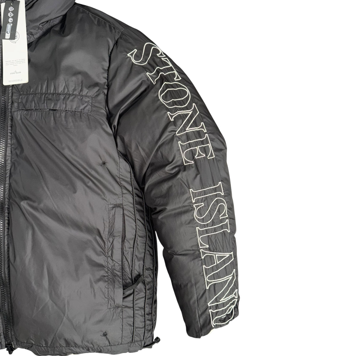 STONE ISLAND REVERSIBLE COMPASS MOTIF DOWN PUFFER JACKET GREY/BLACL