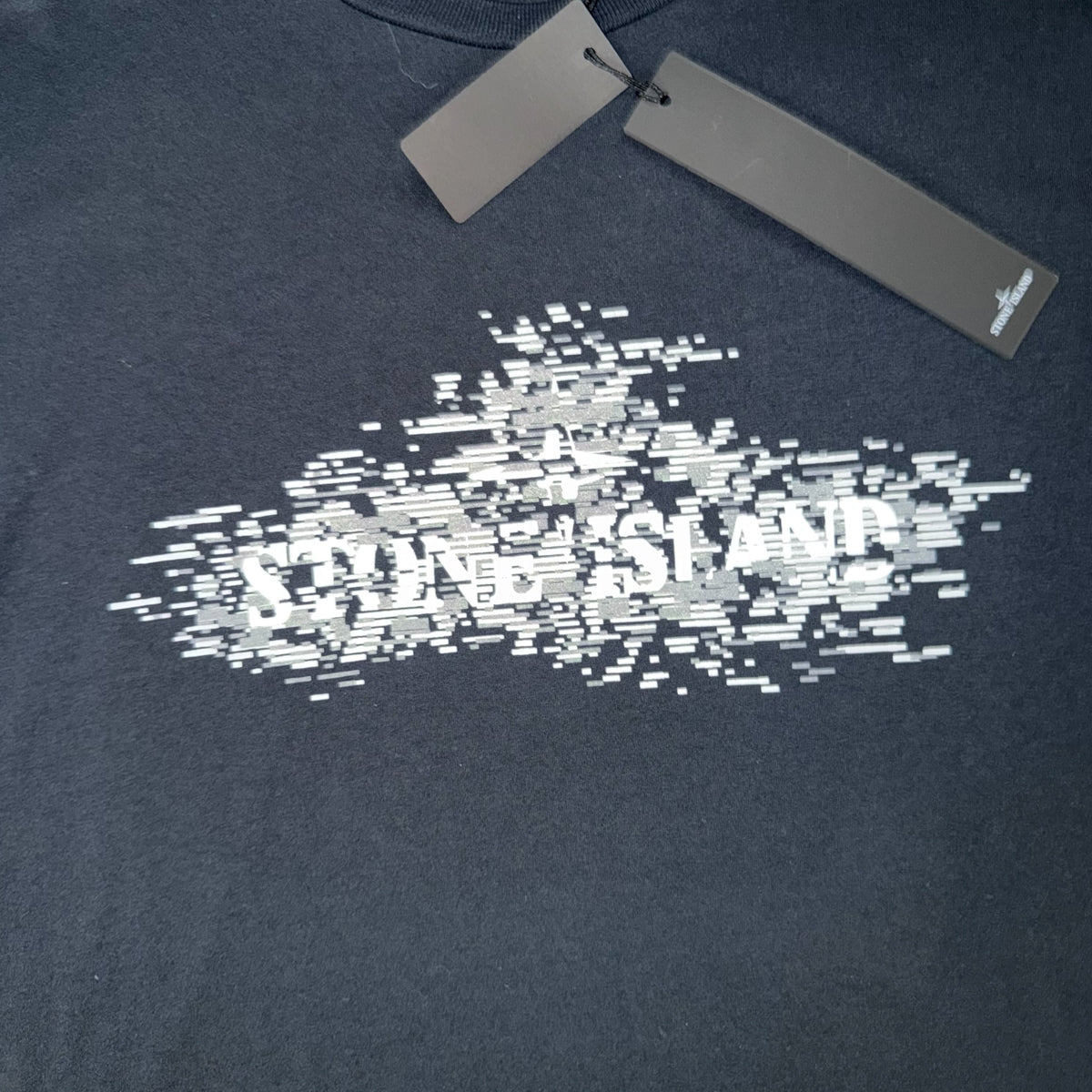 STONE ISLAND INSTITUTIONAL TWO GRAPHIC TEE NAVY