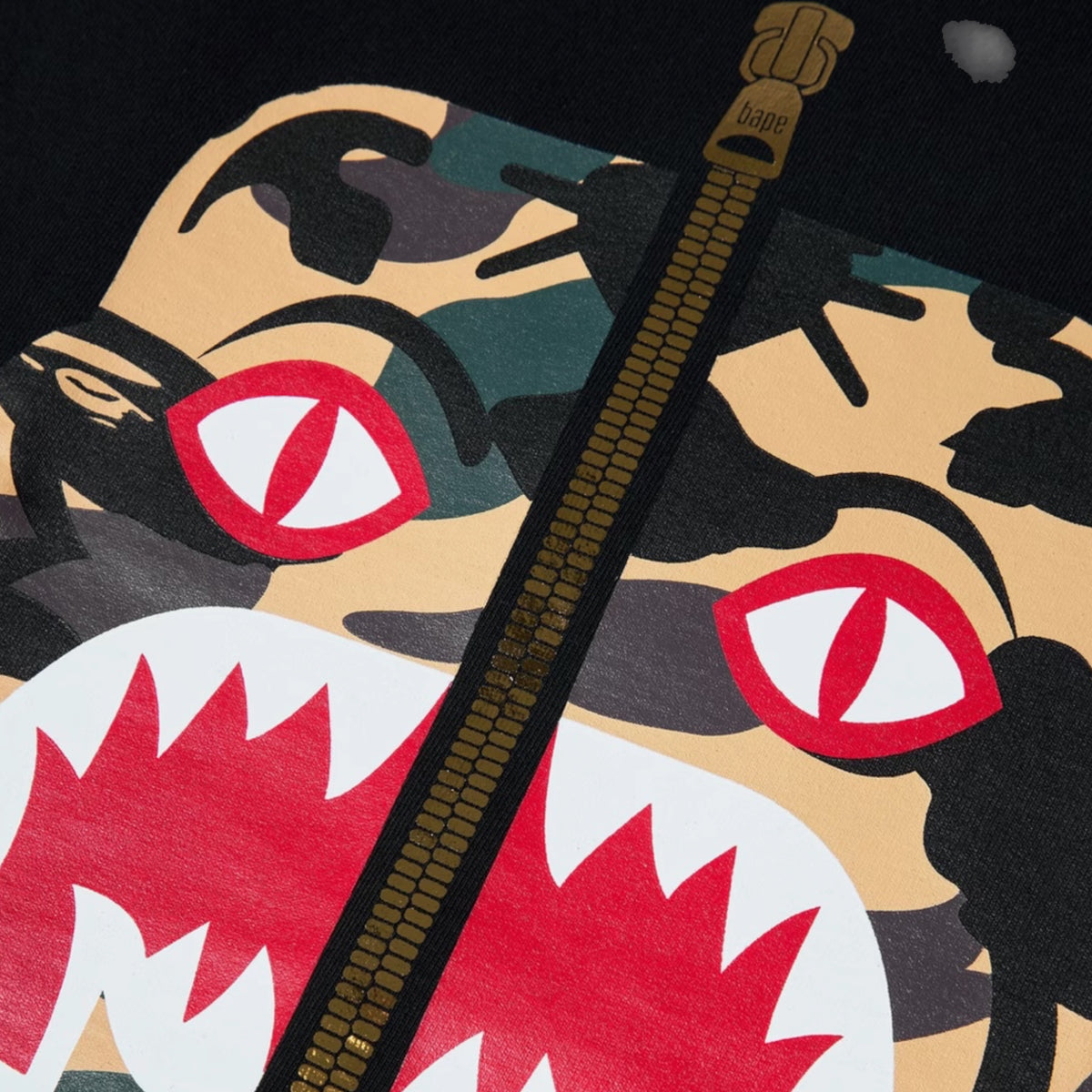 A BATHING APE SHARK TIGER T-SHIRT BLACK