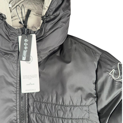 STONE ISLAND REVERSIBLE COMPASS MOTIF DOWN PUFFER JACKET GREY/BLACL